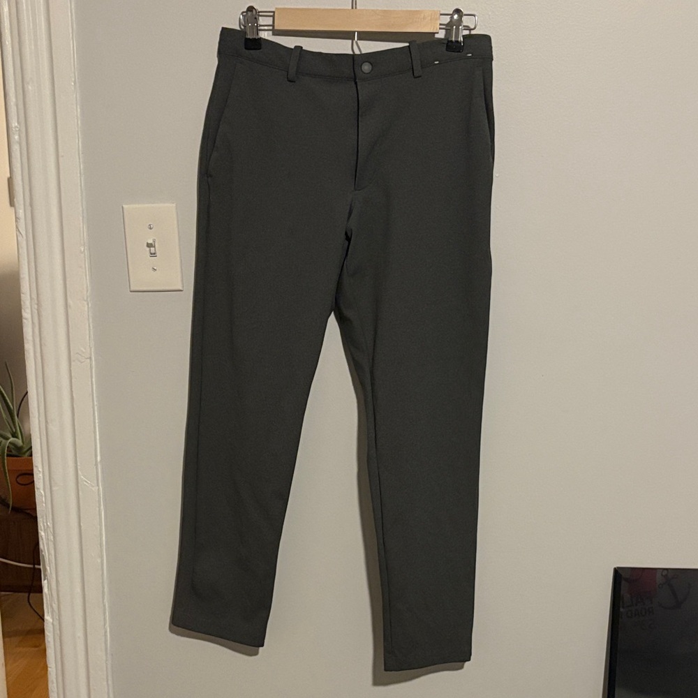 Uniqlo Men's Dark Gray Chinos